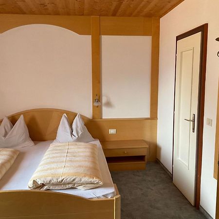 파르치네스 Garni Rika B&B 외부 사진