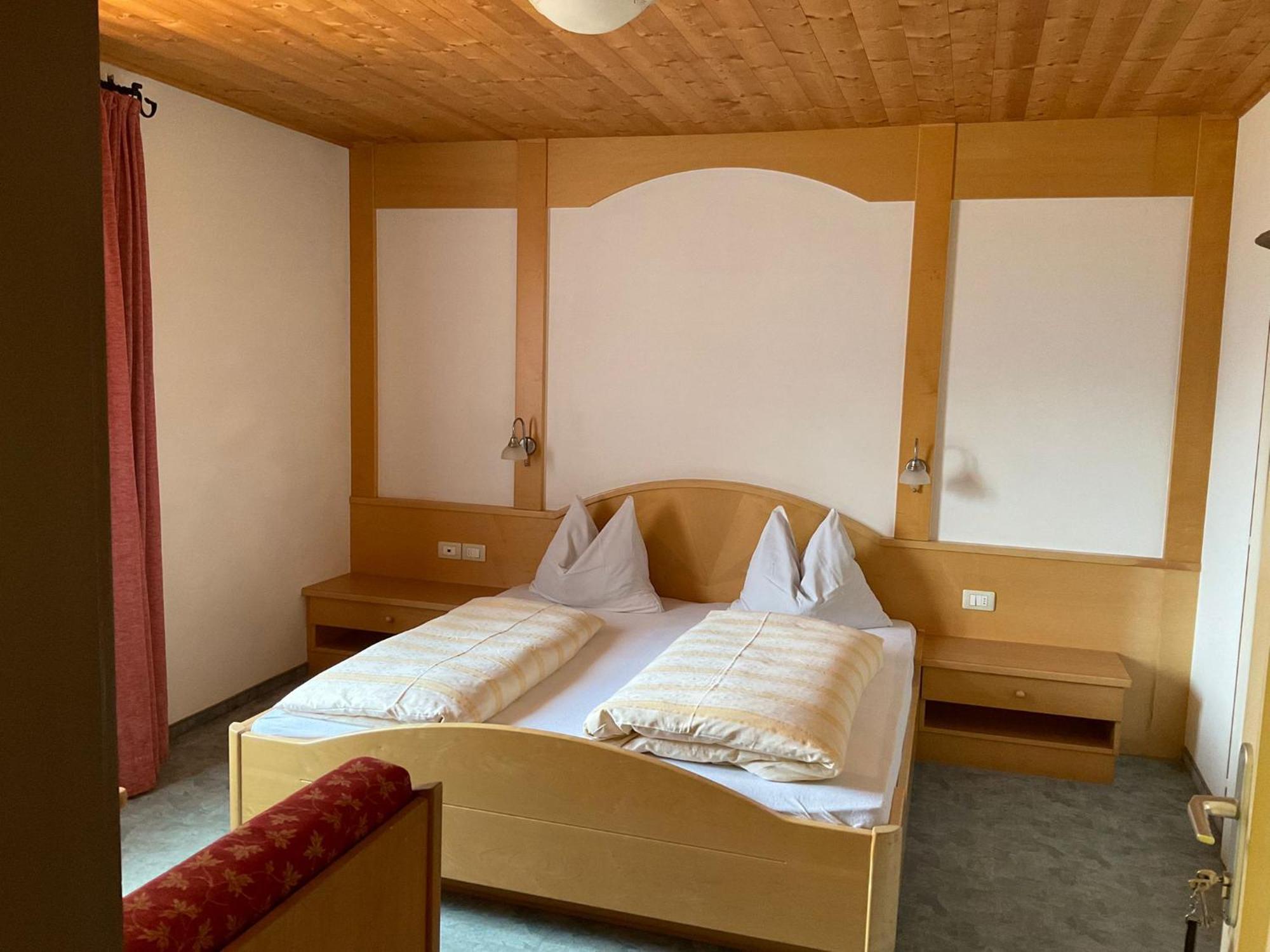 파르치네스 Garni Rika B&B 외부 사진
